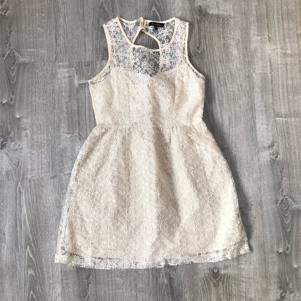 Max & Riley Embroidered Dress S